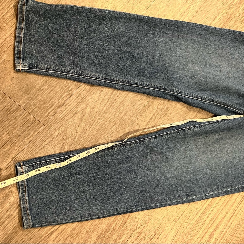 American Eagle Mom Jean - Picture 2 of 8